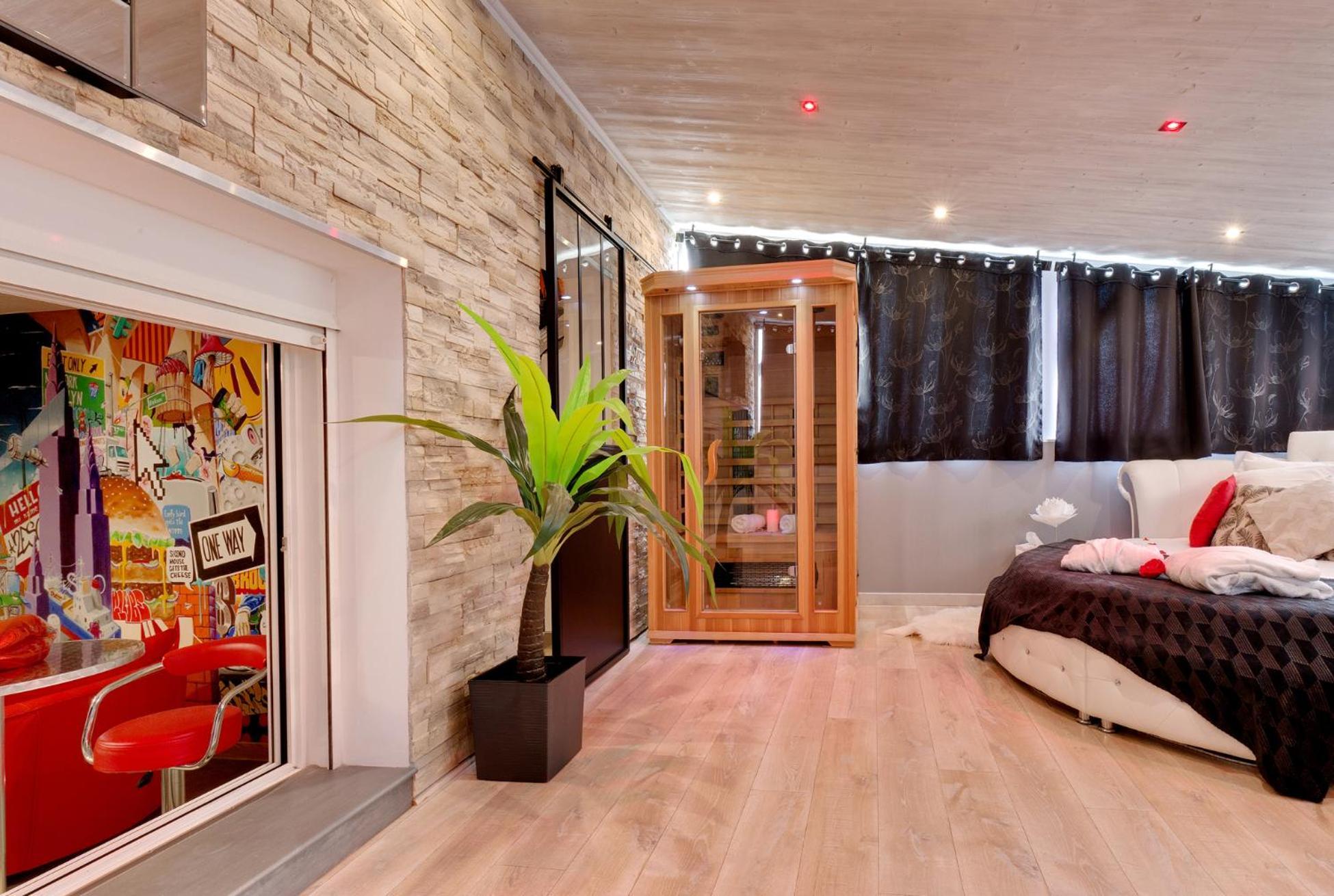 Suite Brooklyn Jacuzzi Vichy Dış mekan fotoğraf